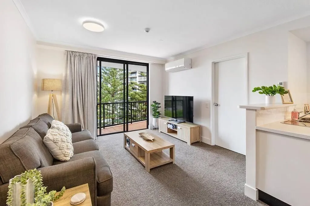 Broadbeach Beauty Walk To Beach & Free Parking Gold Coast Apartment